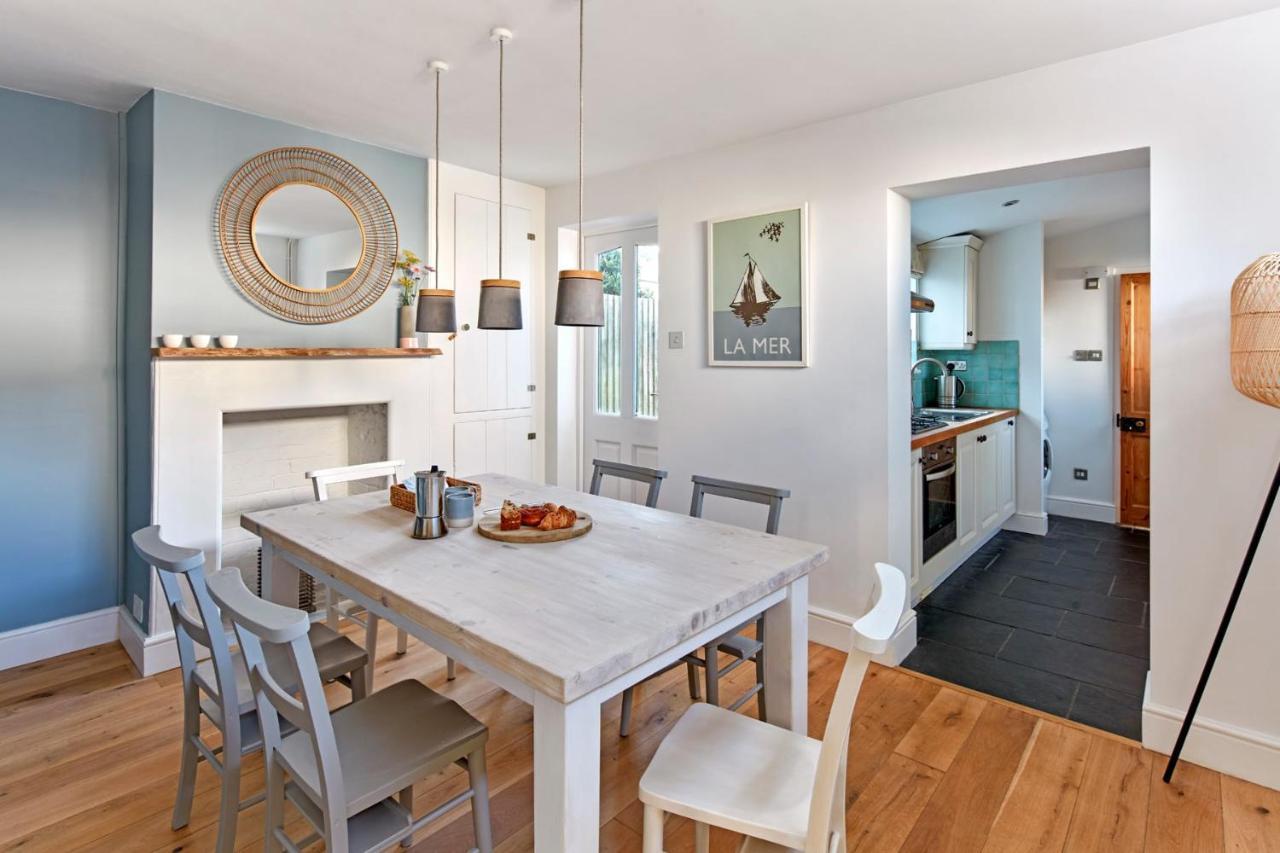 A Cool Coastal Retreat On Kingsdown Beach - The White House Villa เดล ภายนอก รูปภาพ